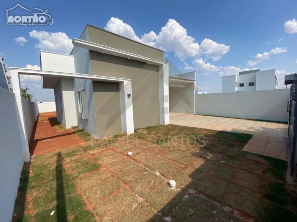 Casa à venda com 3 quartos, 95m² - Foto 4