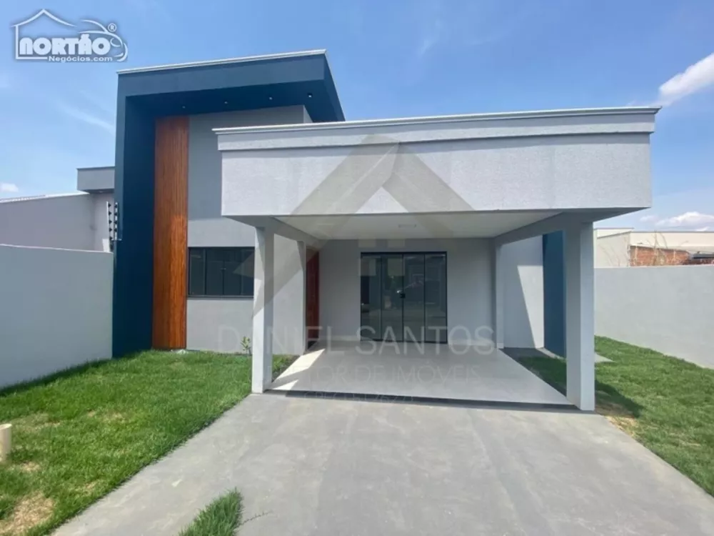 Casa à venda com 3 quartos, 100m² - Foto 1