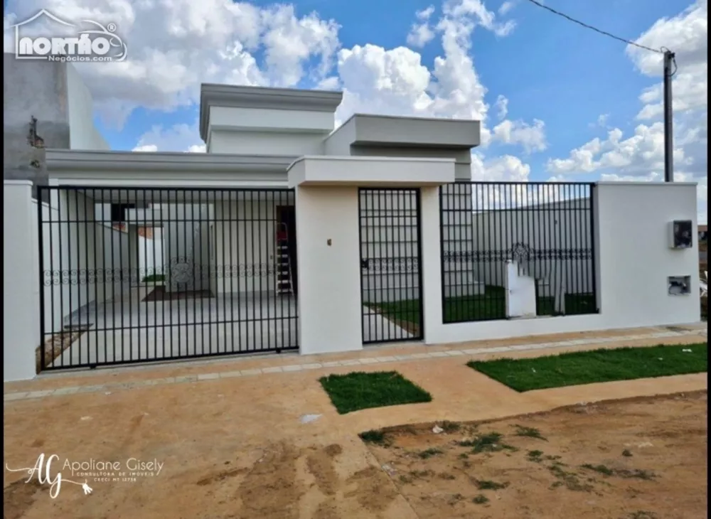 Casa à venda com 3 quartos, 120m² - Foto 1