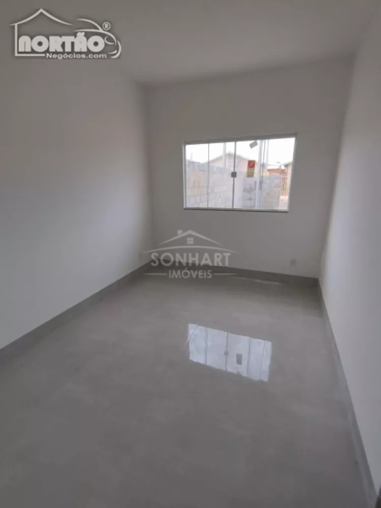 Casa à venda com 2 quartos, 67m² - Foto 2