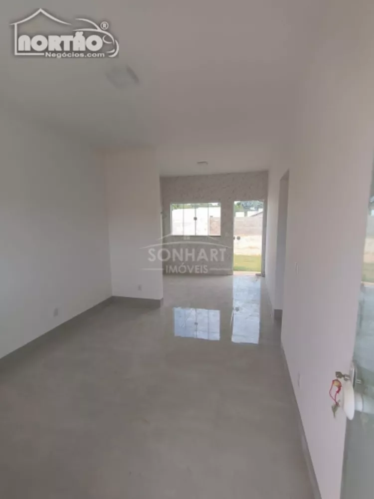 Casa à venda com 2 quartos, 67m² - Foto 3