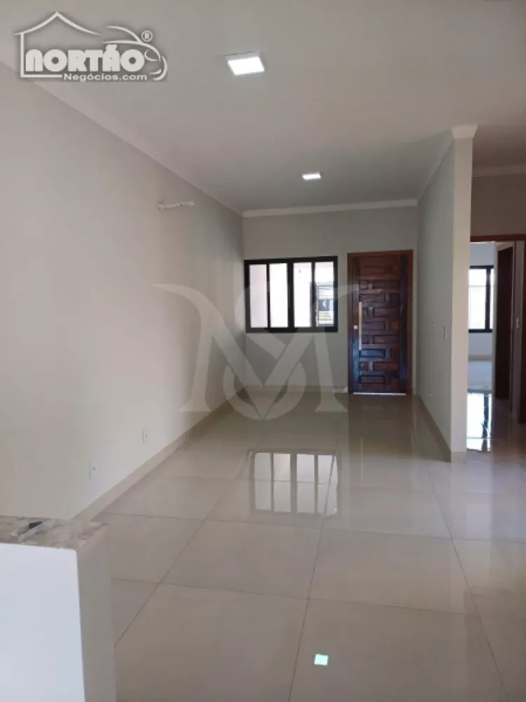 Casa à venda com 3 quartos, 150m² - Foto 4