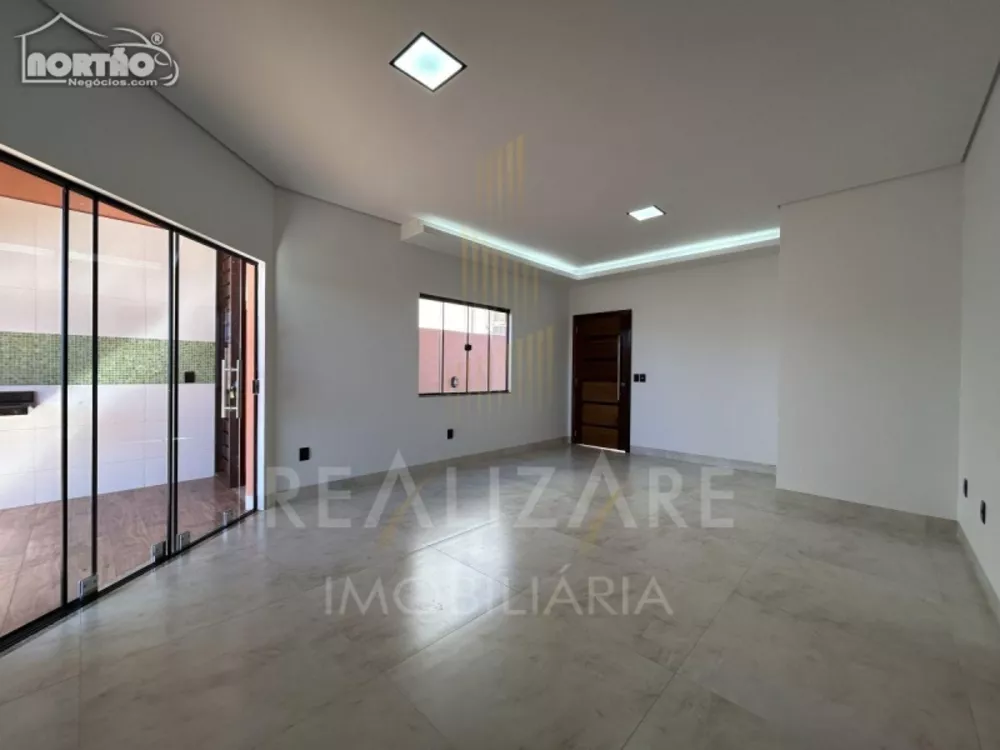 Casa à venda com 3 quartos, 106m² - Foto 4