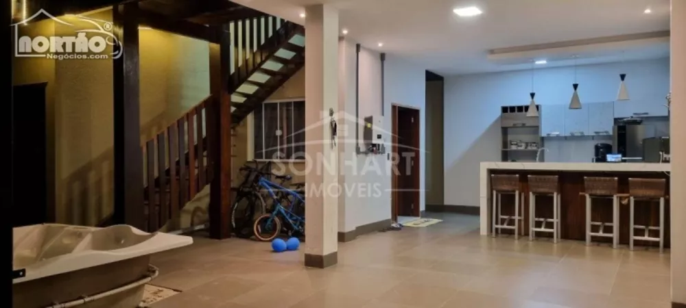 Casa à venda com 3 quartos, 148m² - Foto 4