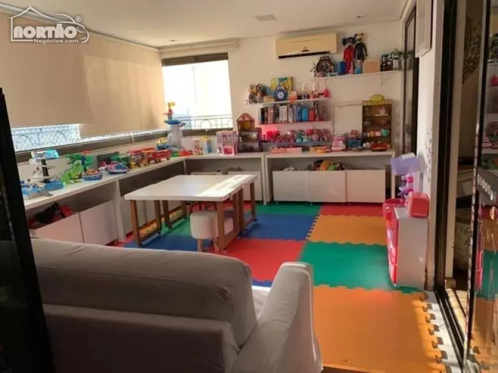 Casa à venda com 4 quartos, 160m² - Foto 4