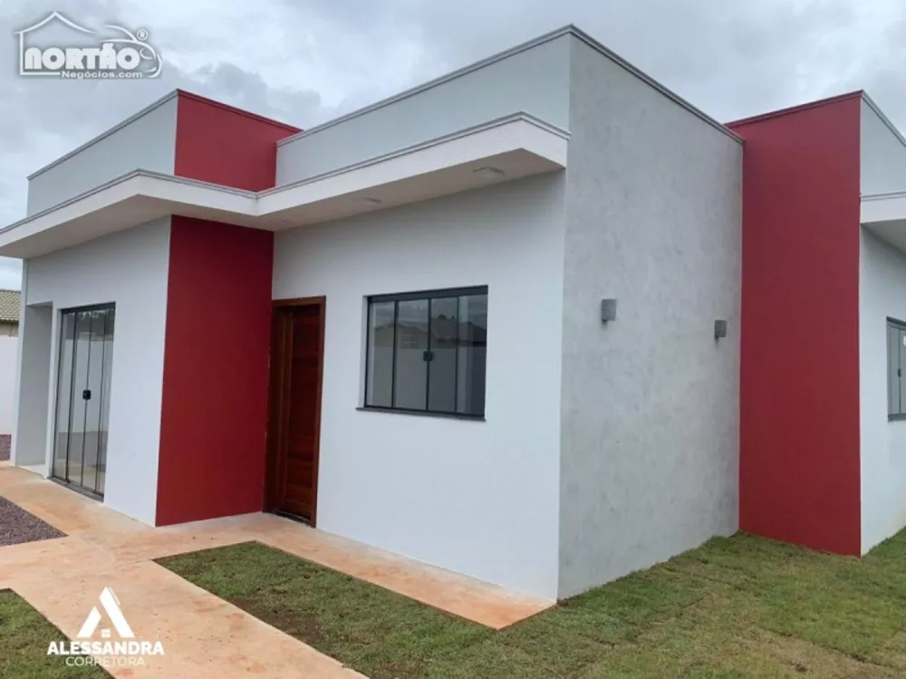 Casa à venda com 2 quartos, 68m² - Foto 1