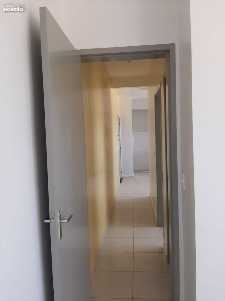 Casa à venda com 2 quartos, 45m² - Foto 8