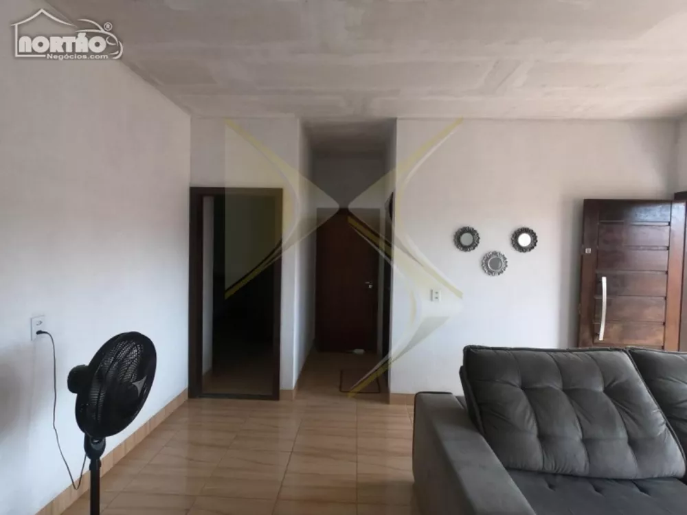 Casa à venda com 2 quartos, 110m² - Foto 8