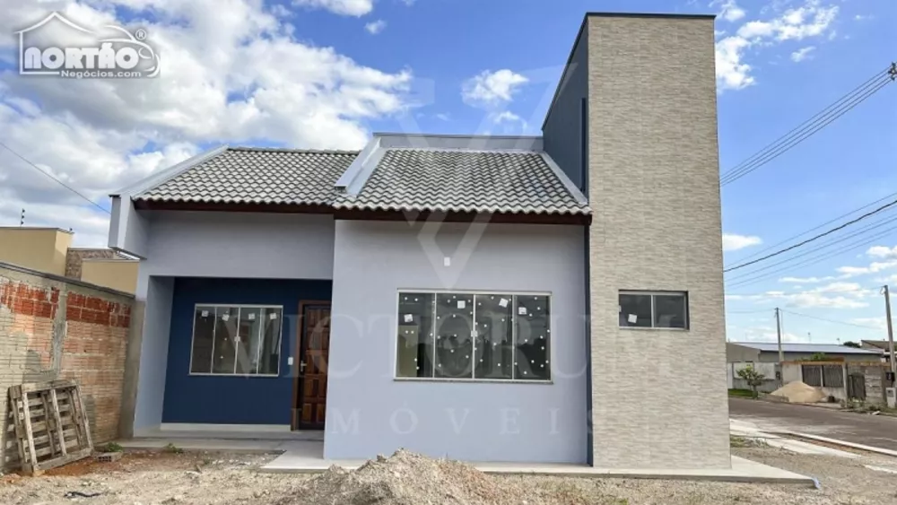 Casa à venda com 3 quartos, 119m² - Foto 3