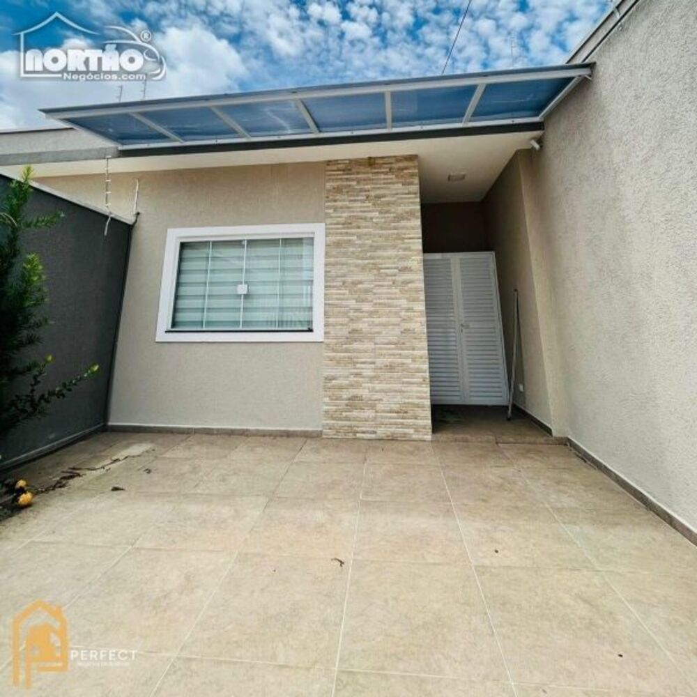 Casa à venda com 3 quartos, 125m² - Foto 1