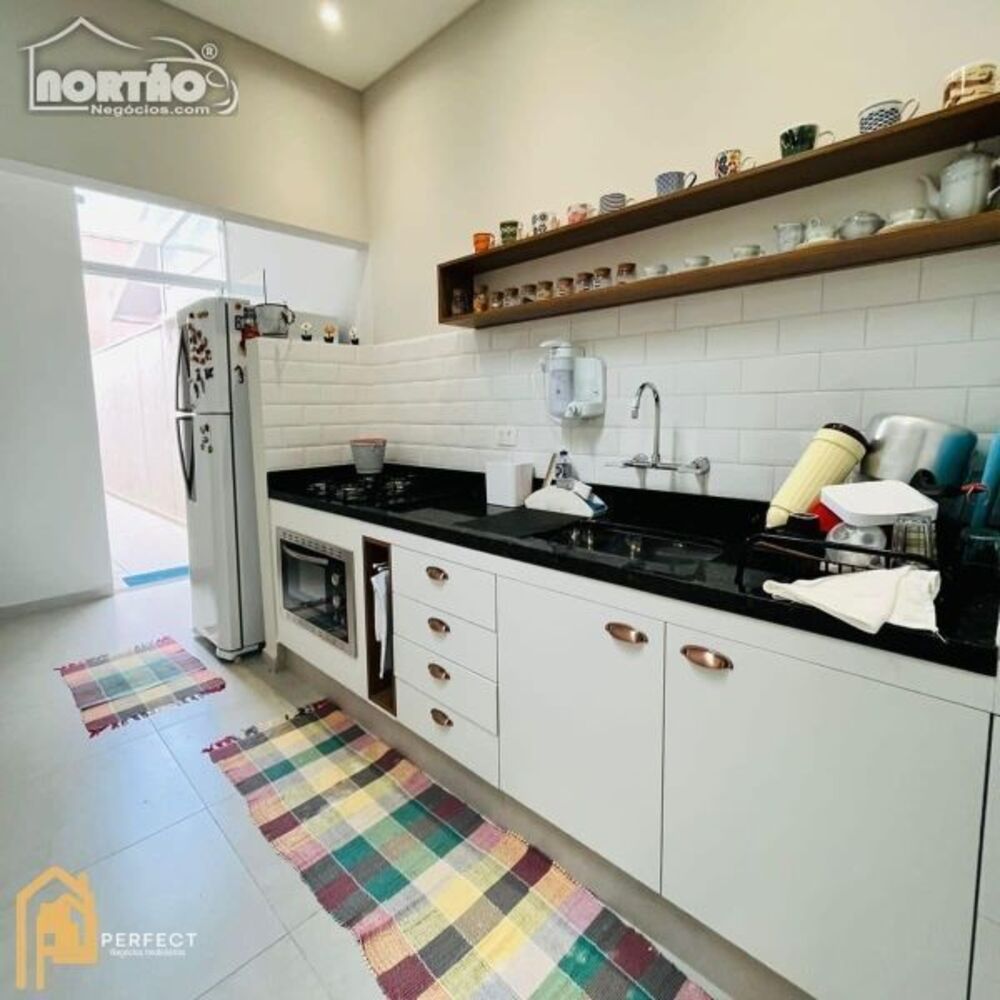 Casa à venda com 3 quartos, 125m² - Foto 7