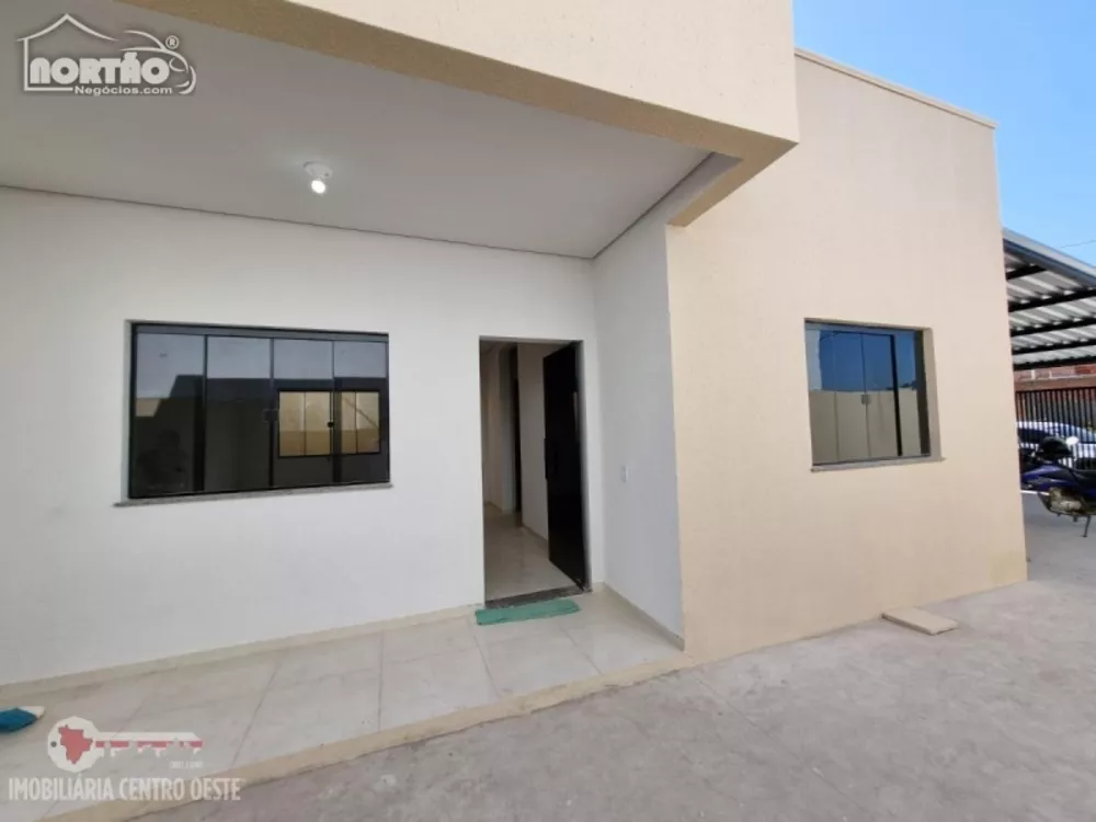 Casa à venda com 3 quartos, 186m² - Foto 1