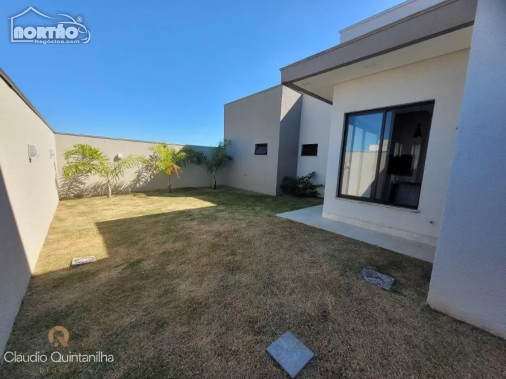 Casa à venda com 3 quartos, 162m² - Foto 4