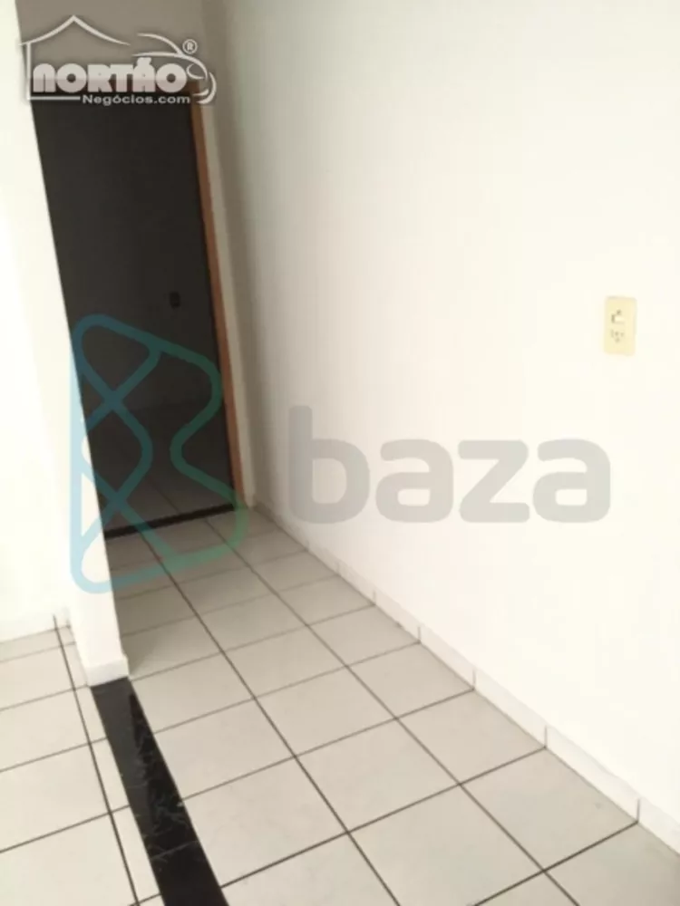 Casa à venda com 7 quartos, 210m² - Foto 4