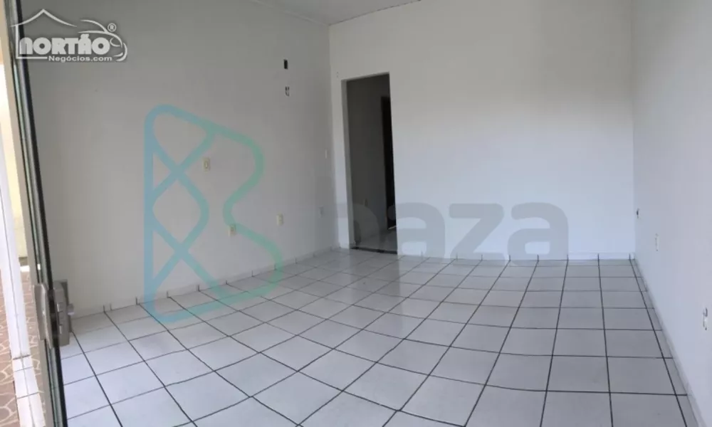 Casa à venda com 7 quartos, 210m² - Foto 2