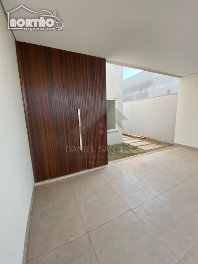 Casa à venda com 3 quartos, 159m² - Foto 4