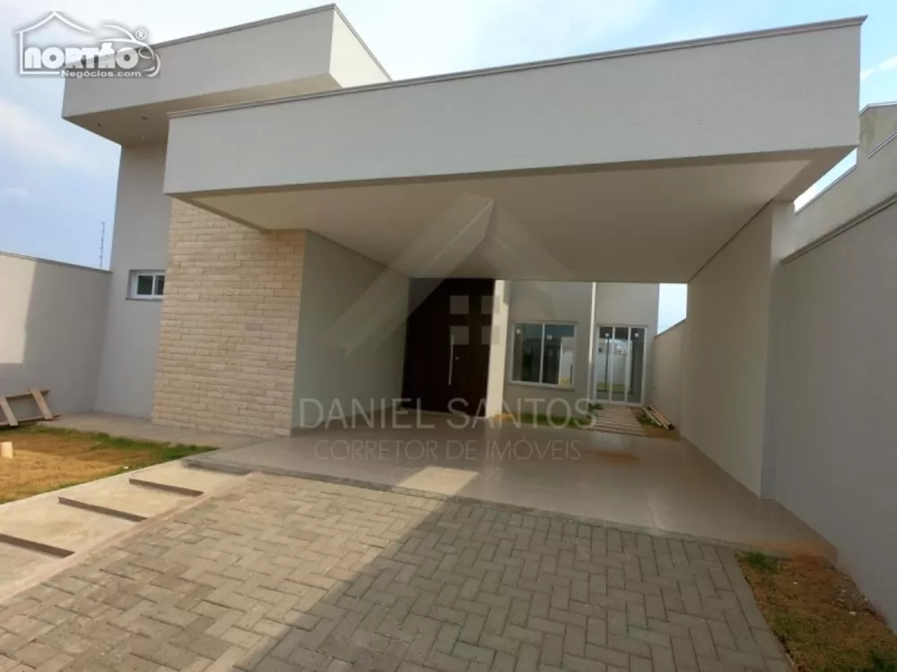 Casa à venda com 3 quartos, 159m² - Foto 3