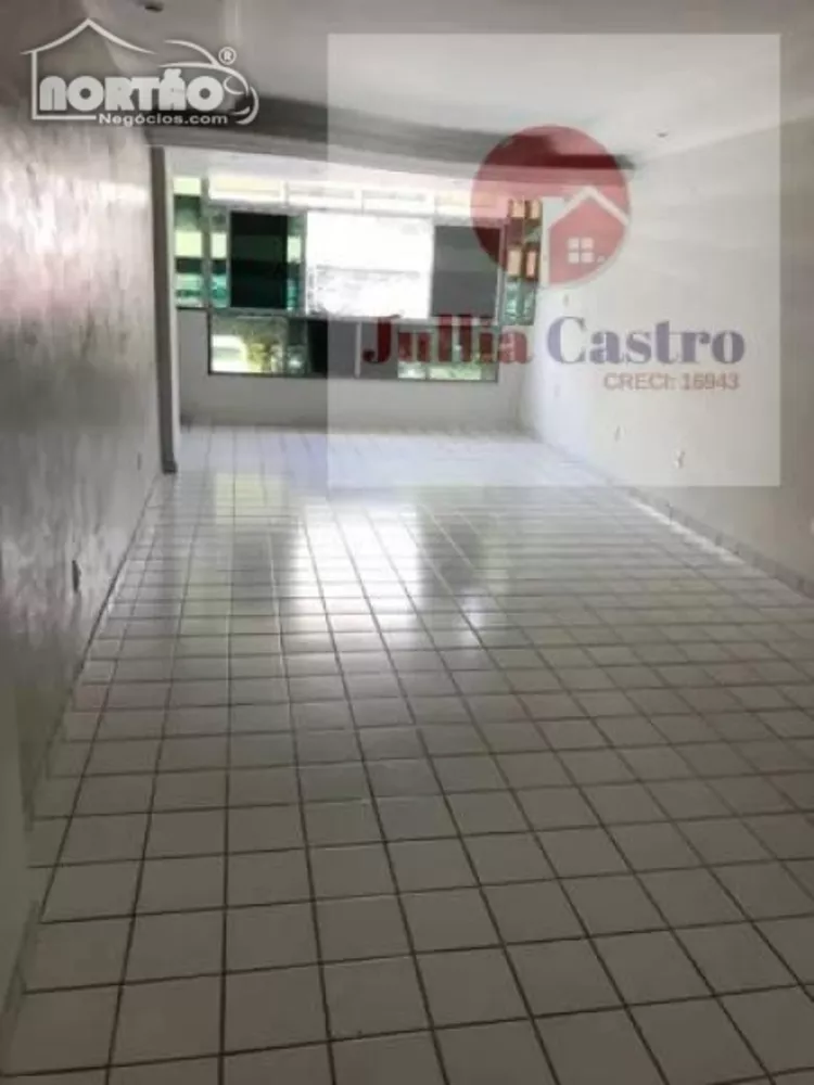 Casa à venda com 5 quartos, 160m² - Foto 2