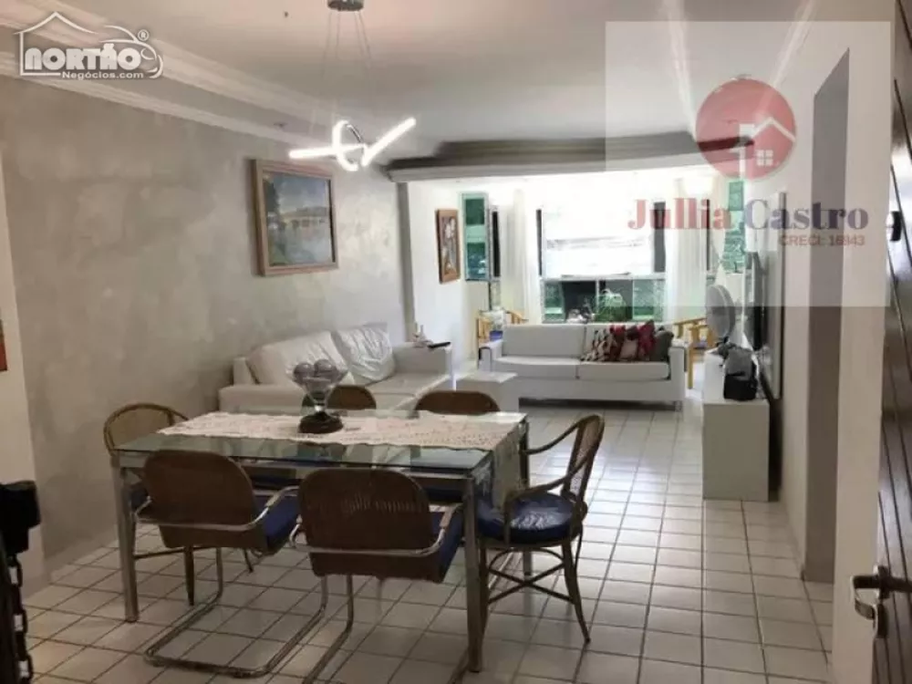 Casa à venda com 5 quartos, 160m² - Foto 1