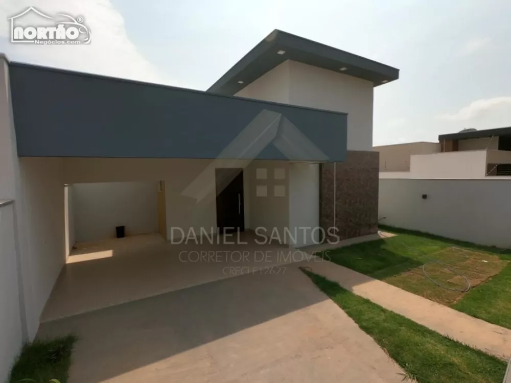 Casa à venda com 3 quartos, 142m² - Foto 2