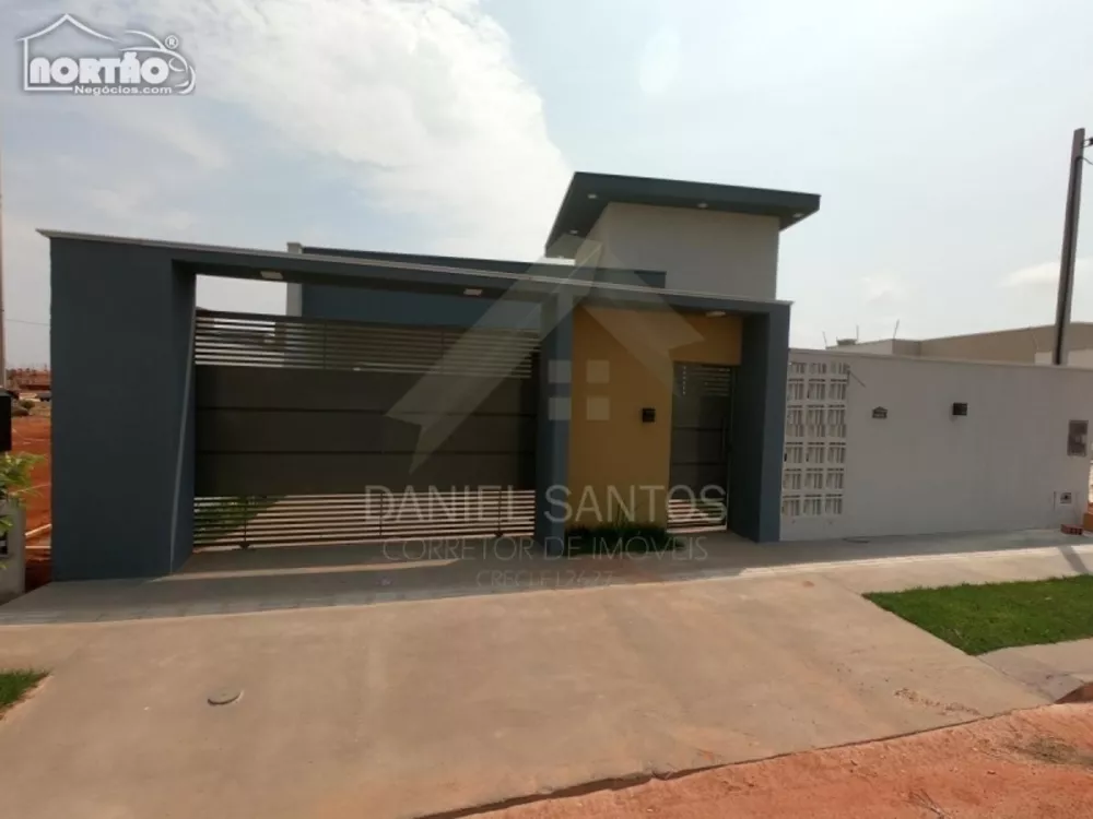 Casa à venda com 3 quartos, 142m² - Foto 1