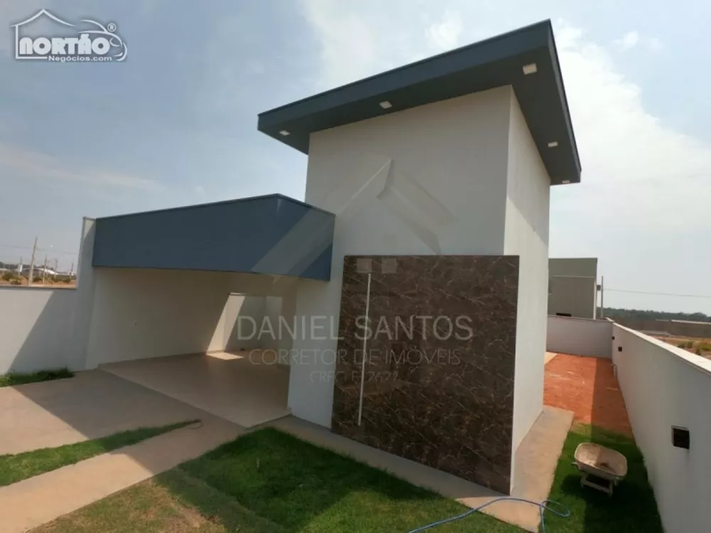 Casa à venda com 3 quartos, 142m² - Foto 3