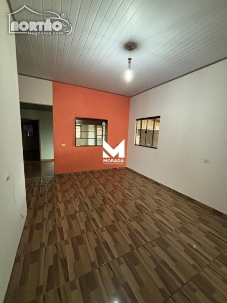 Casa à venda com 4 quartos, 110m² - Foto 3