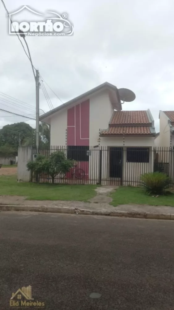 Casa à venda com 4 quartos, 90m² - Foto 1