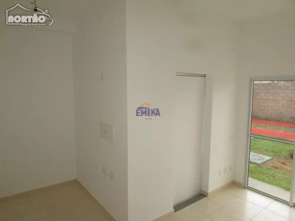 Casa à venda com 1 quarto, 46m² - Foto 4