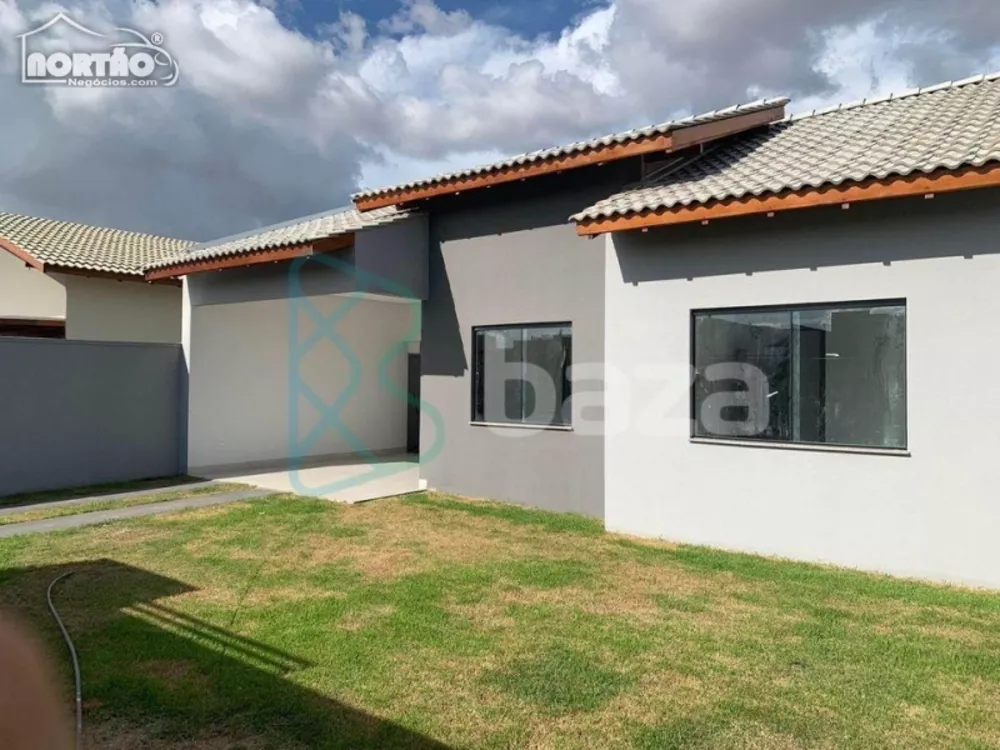 Casa à venda com 4 quartos, 98m² - Foto 4