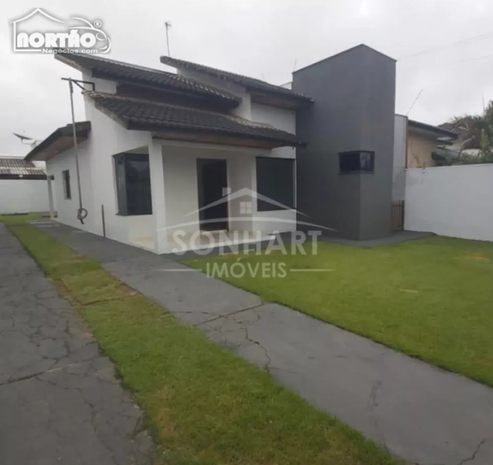 Casa à venda com 3 quartos, 105m² - Foto 1