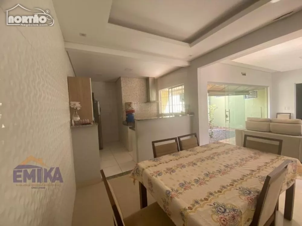 Casa à venda com 3 quartos, 183m² - Foto 3