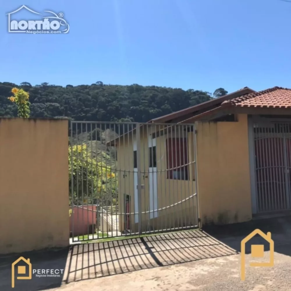 Casa à venda com 6 quartos, 560m² - Foto 1