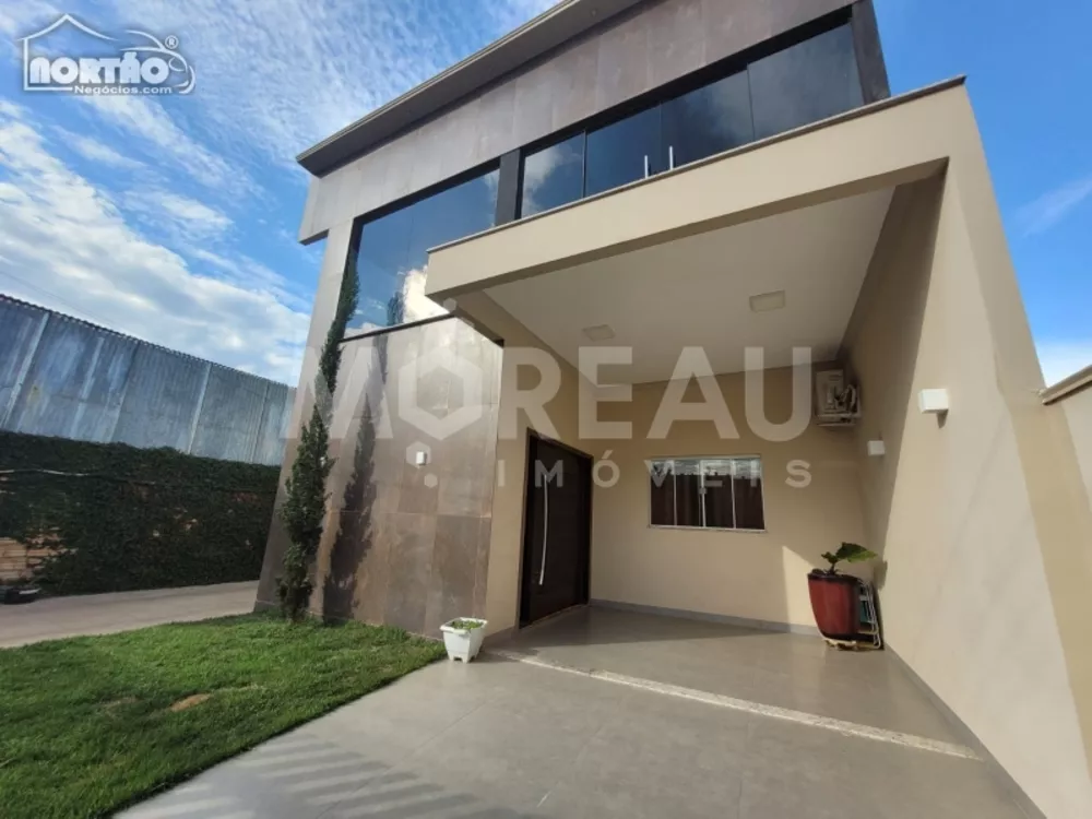 Casa à venda com 7 quartos, 310m² - Foto 1