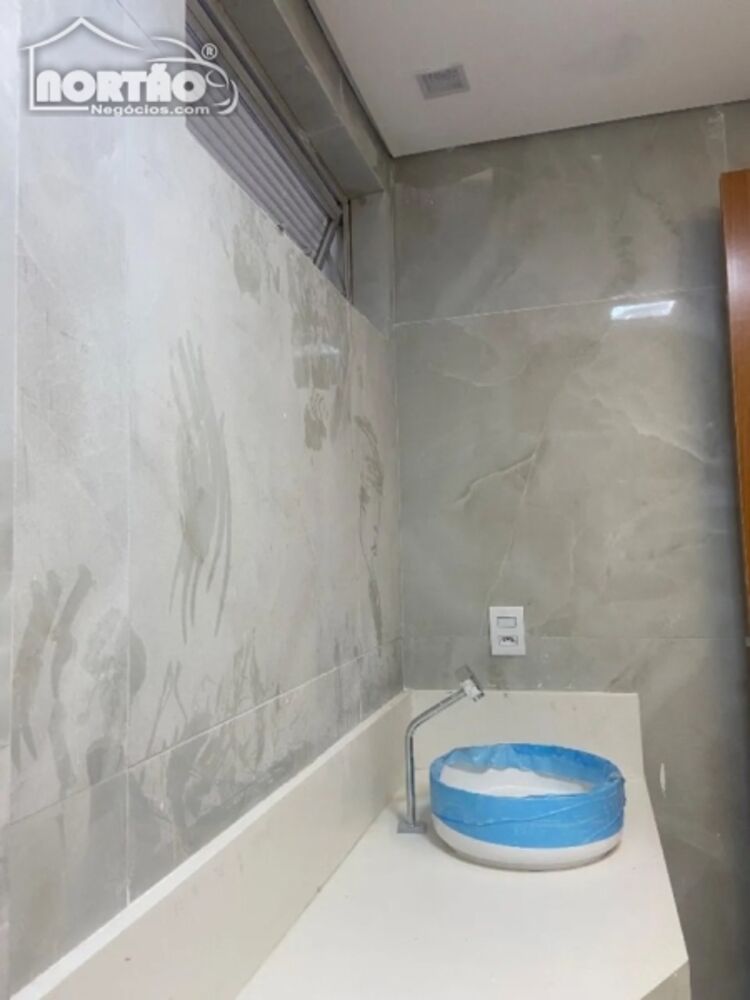 Casa à venda com 3 quartos, 120m² - Foto 8