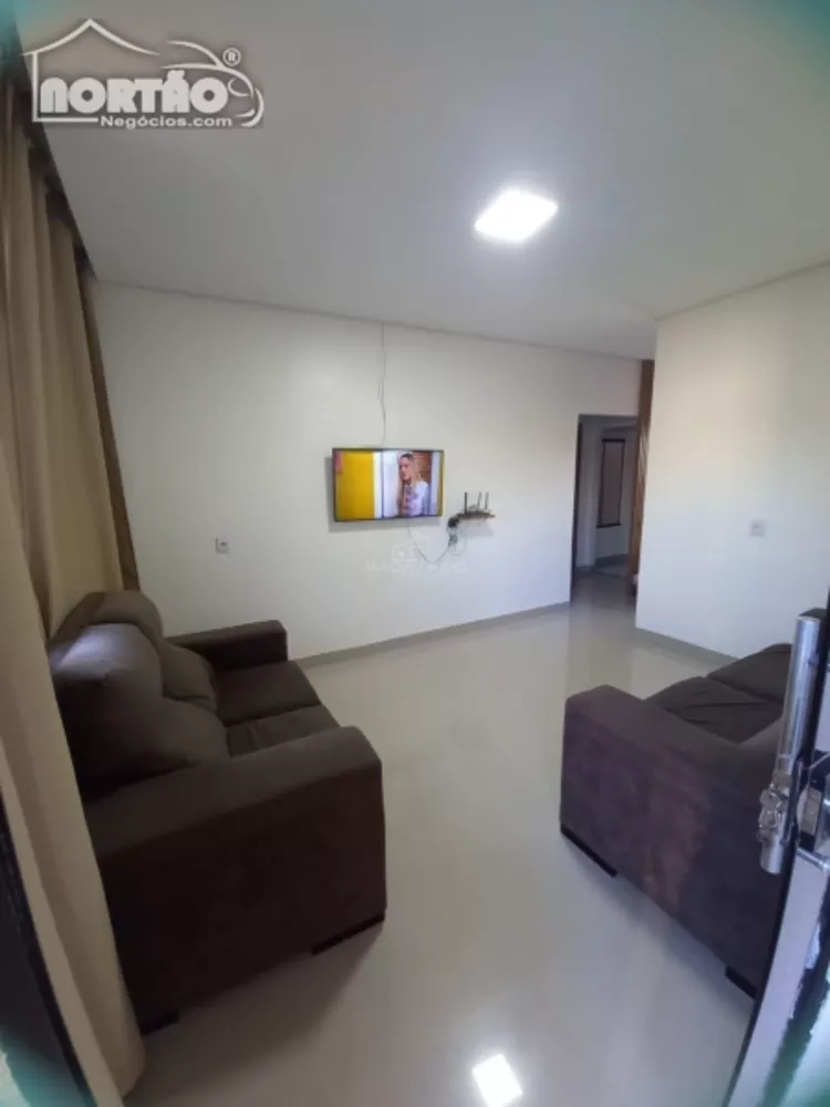 Casa à venda com 2 quartos, 106m² - Foto 4