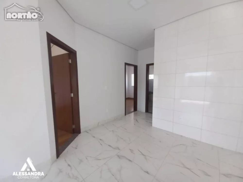 Casa à venda com 3 quartos, 85m² - Foto 10