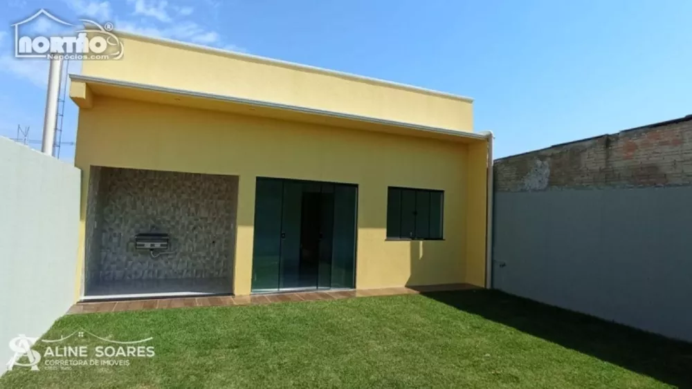 Casa à venda com 4 quartos, 125m² - Foto 3