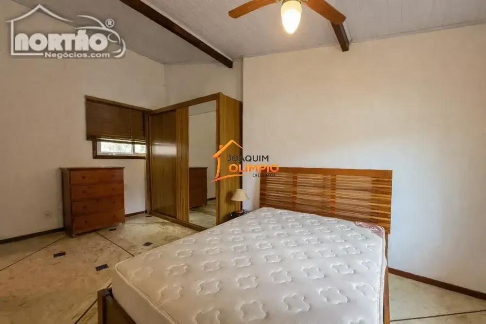 Casa, 5 quartos, 240 m² - Foto 9