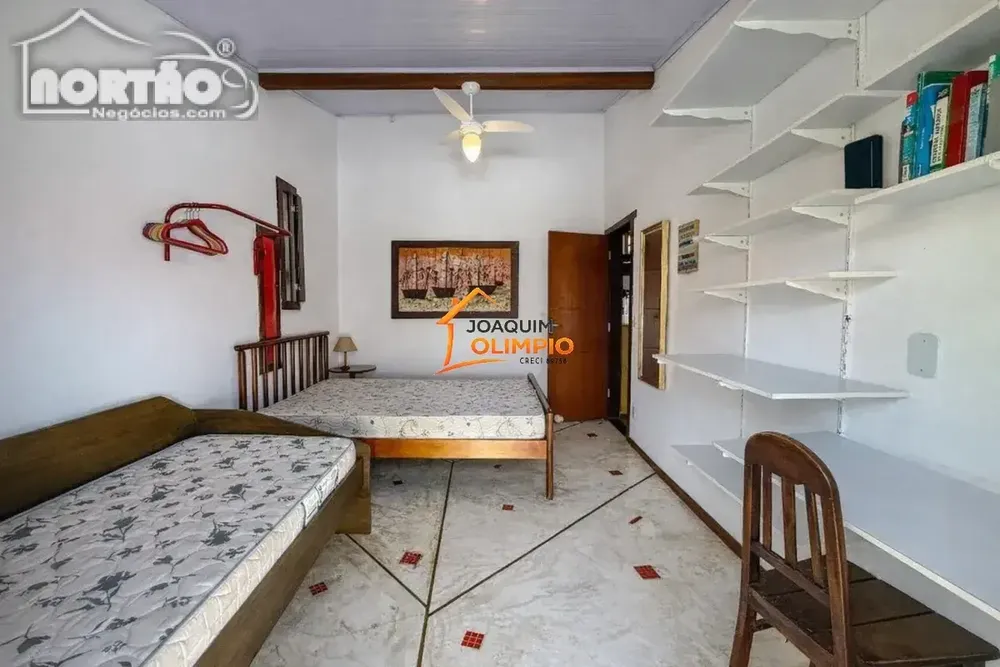 Casa, 5 quartos, 240 m² - Foto 7