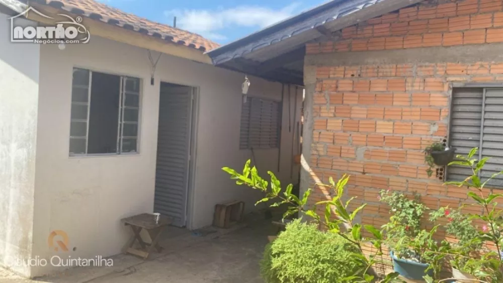 Casa à venda com 4 quartos, 50m² - Foto 3