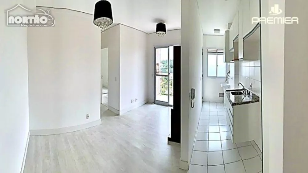 Casa à venda com 3 quartos, 59m² - Foto 3