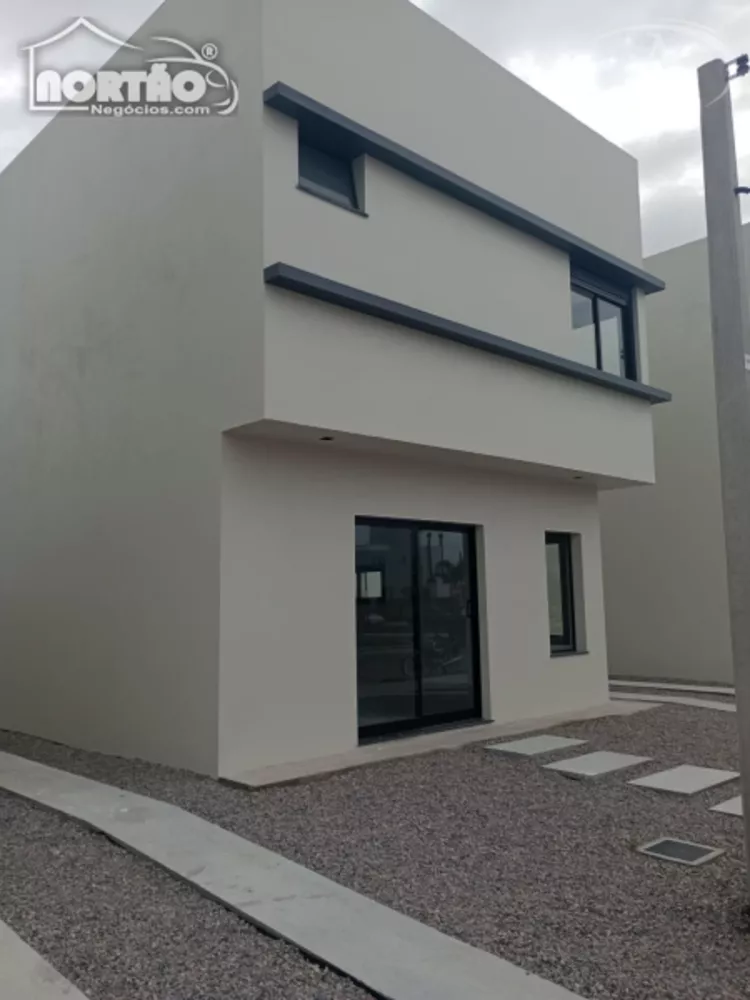 Casa à venda com 3 quartos, 75m² - Foto 2