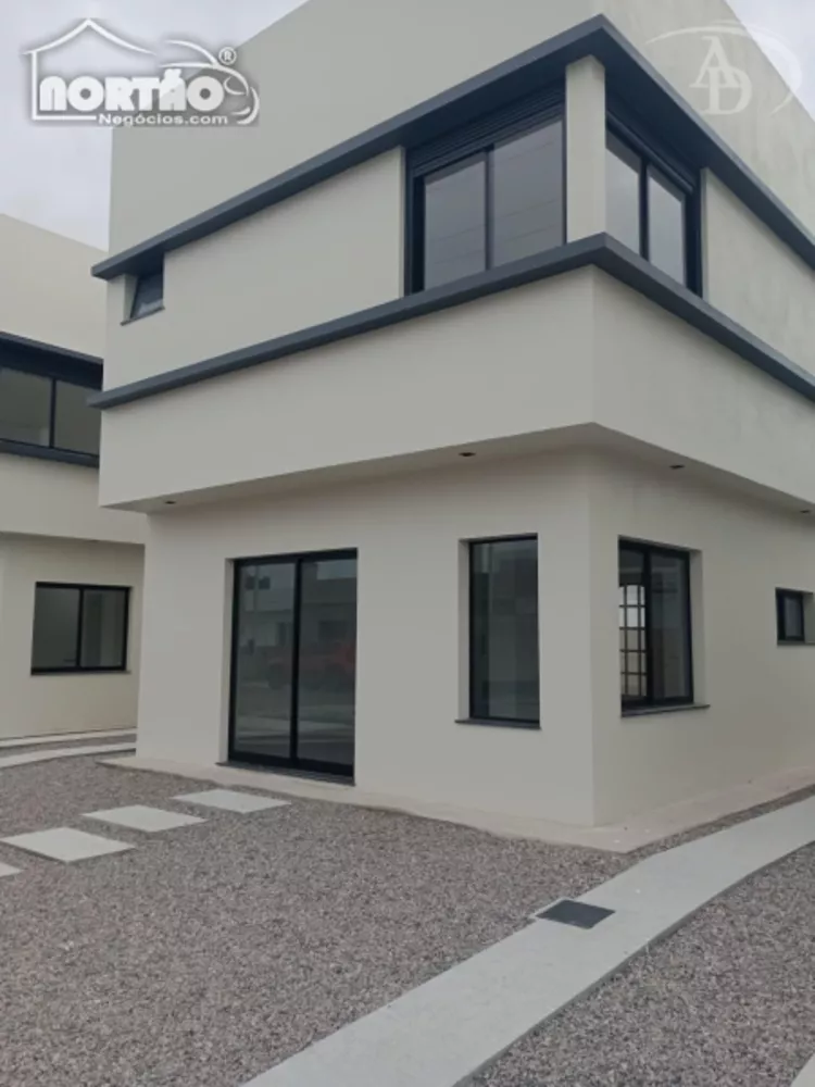 Casa à venda com 3 quartos, 75m² - Foto 4