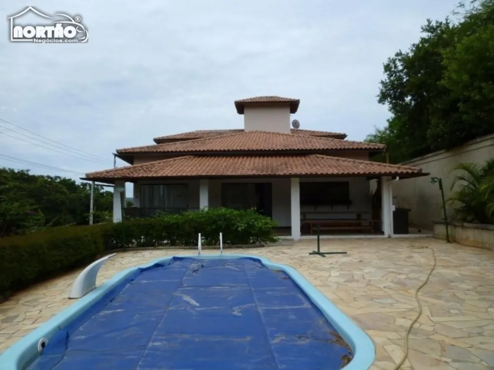 Casa, 6 quartos, 1760 m² - Foto 2