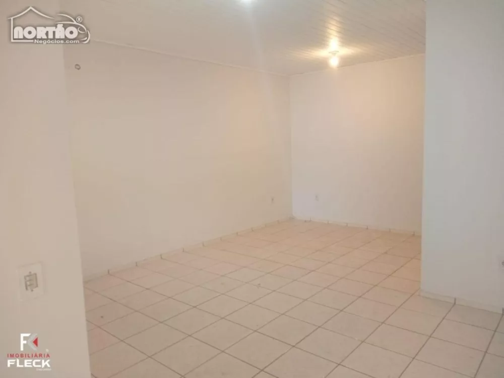 Casa à venda com 3 quartos, 71m² - Foto 3