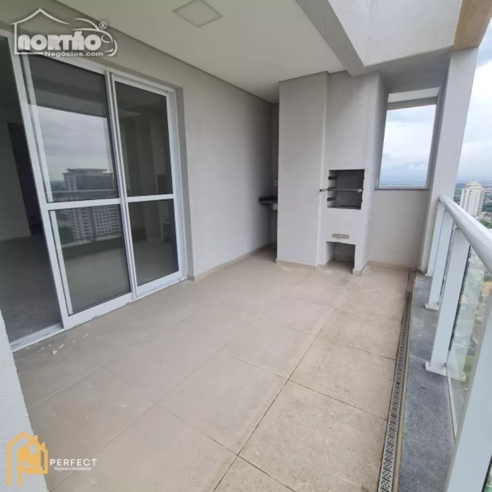 Casa à venda com 4 quartos, 149m² - Foto 2