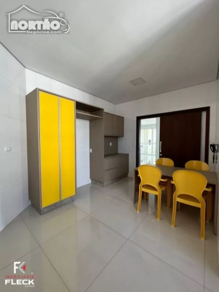 Casa à venda com 3 quartos, 168m² - Foto 3