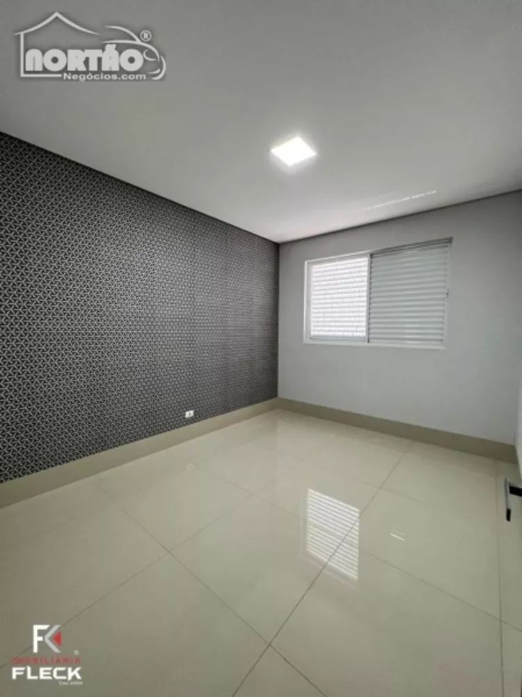 Casa à venda com 3 quartos, 168m² - Foto 4