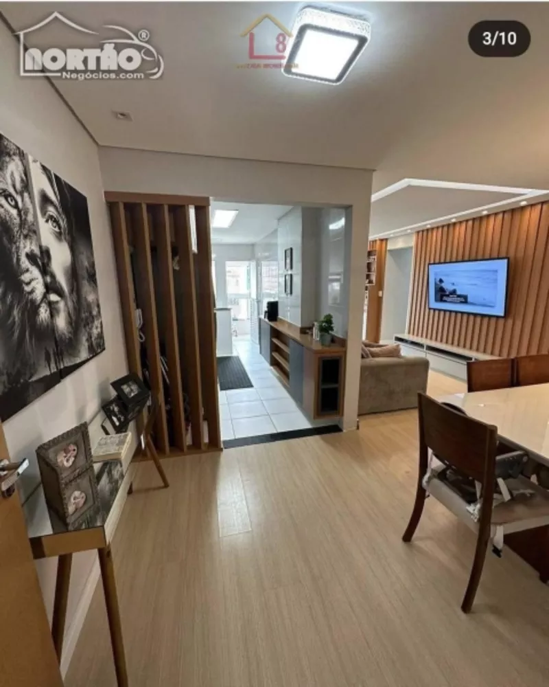 Casa à venda com 3 quartos, 83m² - Foto 2